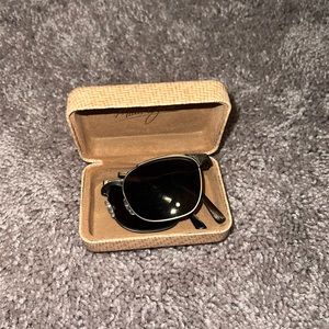 Foldable Maui Jim Stillwater’s - new condition